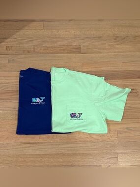 Men’s Vineyard Vines Lot of 2 Short Sleeve T-Shirts, Size Medium